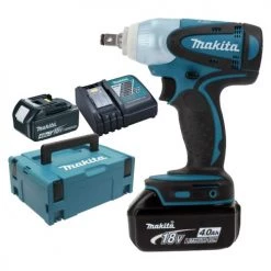 Boulonneuse à chocs 18V Makita DTW251RMJ + 2 batteries 4 Ah + chargeur + MAKPAC 2