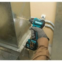 Perceuse-visseuse 12V Makita DF032DSAE + 2 batteries CXT Li-Ion 2 Ah + chargeur + coffret 11 Perceuse-visseuse 12V Makita DF032DSAE + 2 batteries CXT Li-Ion 2 Ah + chargeur + coffret -Perceuse Soldes Magasin AFD 103145