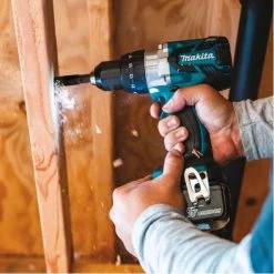 Perceuse-visseuse à percussion 18V Makita DHP481RTJ + 2 batteries 5 Ah + chargeur + coffret MAKPAC -Perceuse Soldes Magasin AFD 110054