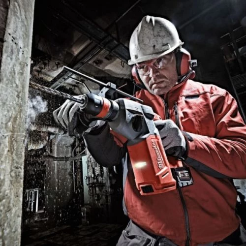 Perforateur SDS-Plus sans-fil Milwaukee M18 CH-502C 18 V + 2 batteries 5 Ah + chargeur + coffret 4 Perforateur SDS-Plus sans-fil Milwaukee M18 CH-502C 18 V + 2 batteries 5 Ah + chargeur + coffret – Image 2