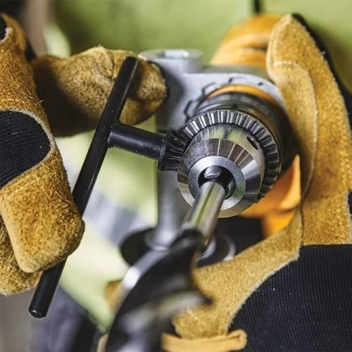 Perceuse à percussion 700W Dewalt - DWD024KS 7 Perceuse à percussion 700W Dewalt - DWD024KS – Image 5