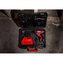 Perceuse-visseuse 12V Milwaukee M12 BDD-202C + 2 batteries 2 Ah + chargeur + coffret 11 Perceuse-visseuse 12V Milwaukee M12 BDD-202C + 2 batteries 2 Ah + chargeur + coffret -Perceuse Soldes Magasin AFD 139228