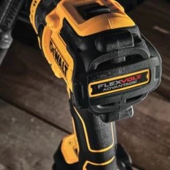 Perceuse-visseuse à percussion 18V Dewalt XRP 18V Advantage 127 Nm + 1 batterie 6 Ah + chargeur en coffret T-STAK - DCD999T1-QW -Perceuse Soldes Magasin AFD 140784