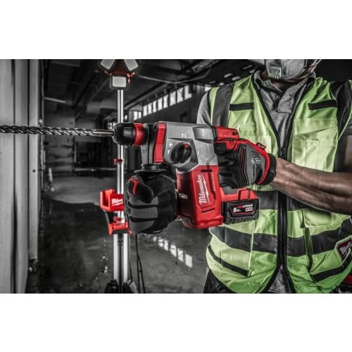Perforateur 18V Milwaukee M18 BLHX-502X brushless SDS+ + 2 batteries 5 Ah + chargeur en coffret HD-BOX - 4933478892 4 Perforateur 18V Milwaukee M18 BLHX-502X brushless SDS+ + 2 batteries 5 Ah + chargeur en coffret HD-BOX - 4933478892 – Image 2