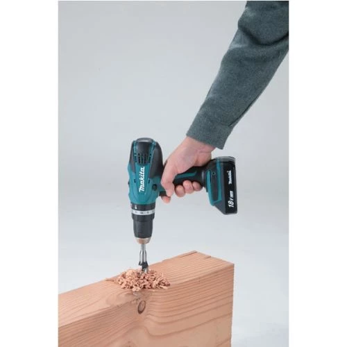 Perceuse-visseuse à percussion 18V Makita HP457DWE10 + 2 batteries 1,5 Ah + chargeur + accessoires en coffret 5 Perceuse-visseuse à percussion 18V Makita HP457DWE10 + 2 batteries 1,5 Ah + chargeur + accessoires en coffret – Image 3